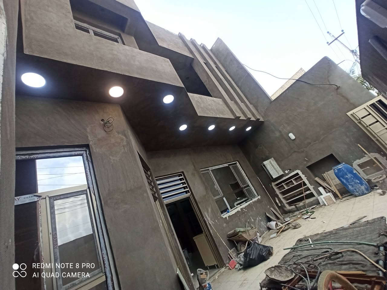 السلام عليكم نشتغل كهرباء مع لد بروفايل جميع نقشات حسب طلب رقم هاتف ***********
