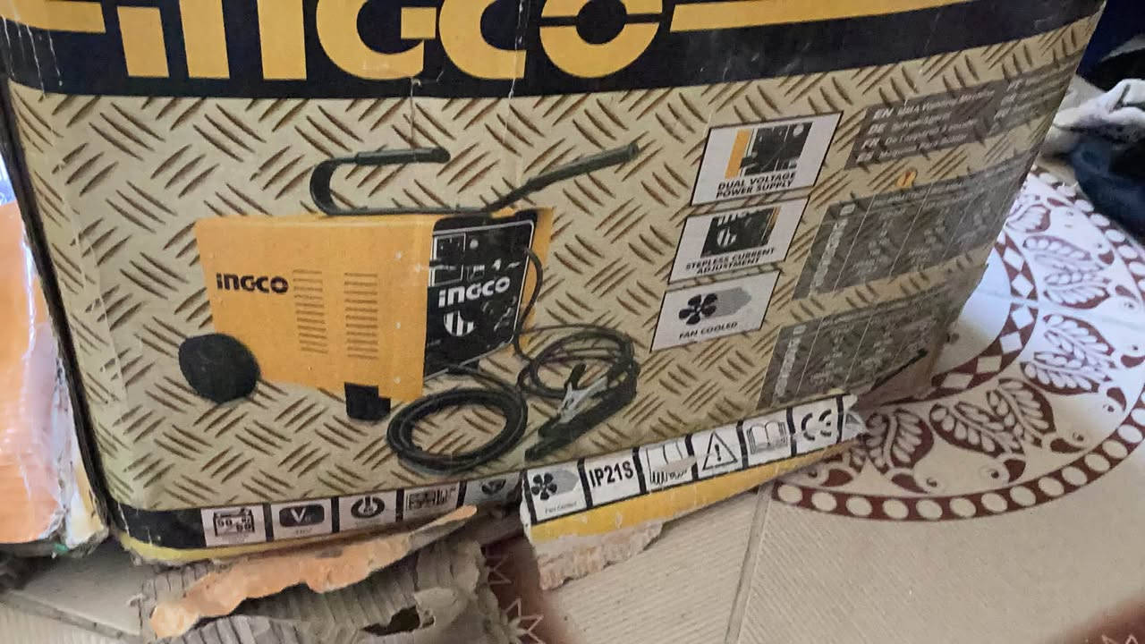 السلام عليكم
مكينة لحيم انجيكو استخدام قليل كلش مال بيت  كامل الملحقات 160 أمبير 

السعر 100 الف

للاستفسار ***********

المكان النجف حي الجمعية
