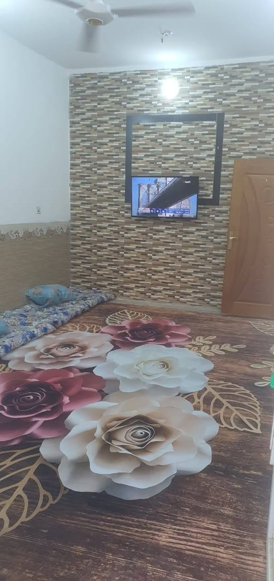 سلام عليكم بيت الإيجار مقابل مدينه الألعاب سندباد
مساحه ١٠٠ متر غرفتين نوم واستقبال وملحقاته

ومطبخ وصحيات داخليه وخارجيه وطارمه منور وصاله

الاستفسار ***********

***********
