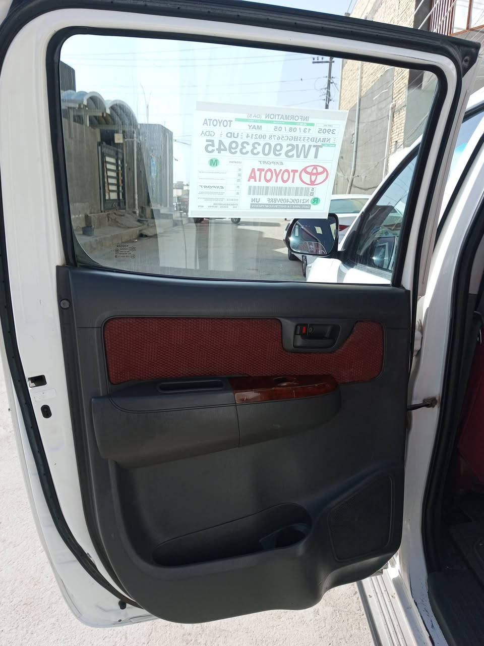 ‏سلام عليكم
‏من رخصت مدير الكروب للبيع والمراوس 
‏تيوتا هايلوكس فورويل كاز موديل ١٢ مكـفوله رقم ميسان سنويه لـ ٢٩ الـسعر ١٥٠ وبيه مجال رقم الهاتف *********** مكاني ناصريه الغراف 
‏
