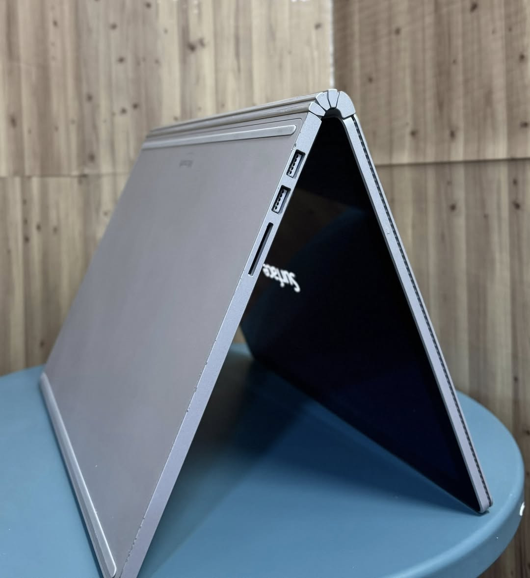 MICROSOFT SURFACE BOOK 1
لابتوب وتابلت بنفس الوقت
المواصفات
Intel Core i7 :المعالج
16 GB :(RAM) الذاكرة
512 GB :(SSD) التخزين
كارت الشاشة: NVIDIA GeForce 2GB منفصل
الشاشة: 13.5 إنشدقة 3K
البطارية: جيدة جداً
السعر 420الف


**إذا كنت صاحب هذا الإعلان وتريد حذفه لأي سبب، رجاءا أرسل رسالة إلى الدعم الفني**