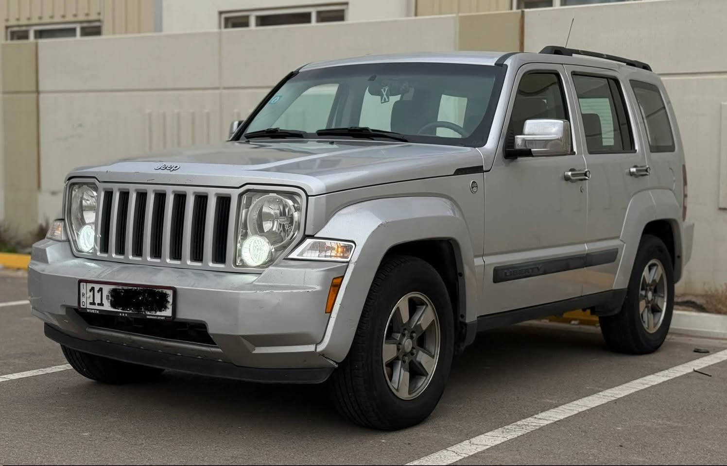السلام عليكم
جيب لبرتي موديل 2008
محرك 3700 V6
رقم بغداد الدولي الجديد باسمي
سيارة جاهزة من كلشي
كير، محرك، كهربائيات، صدر كله مكفول
السيارة مسويلهة أدامة شاملة
تبريد ثلج
تدفئة شغالة
لايت عالي ناصي
بلوجكتر كله زنون
سيارة مكفولة من الحادث بيها فقط صبغ بابين أثر شخوط
شرط صبغ درجة أولى، ممبين أبد بدون أي دواخل،
وبيها بالصندوق كد شبر بالحافة فقط
إيربكات كلها سليمة
مكان السيارة: بغداد / الغزالية
السعر المطلوب: 93$ ورقة
للاستفسار: ***********
