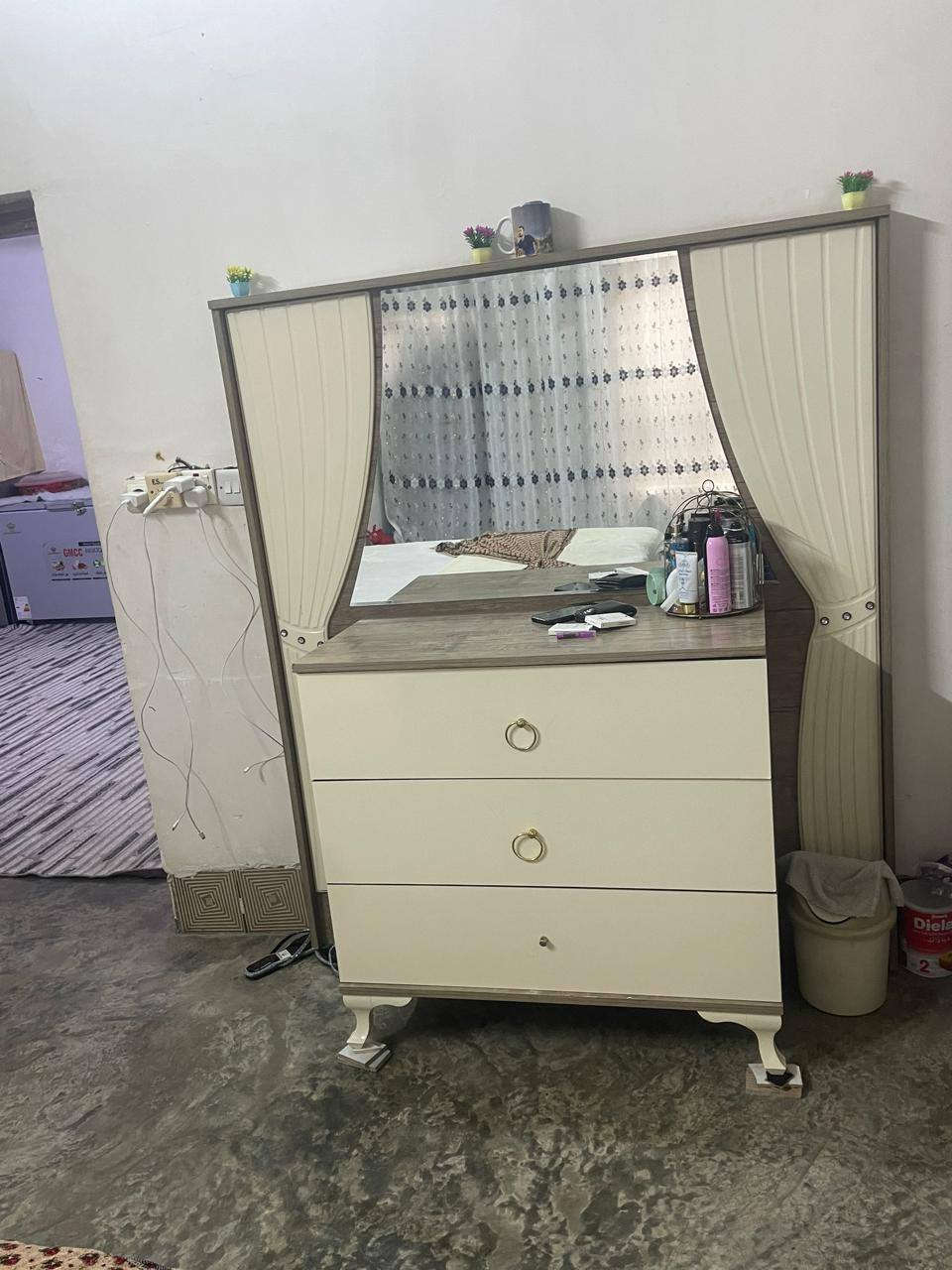 غرف نوم لبيع مستعمل 6قطع كلش نضيف سعر خاص مستعجل على بيع


**إذا كنت صاحب هذا الإعلان وتريد حذفه لأي سبب، رجاءا أرسل رسالة إلى الدعم الفني**