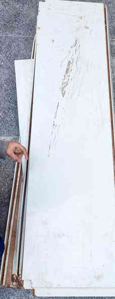 رفوف كبار عدد12 وصغار عددهن 22ابيعهن شلع ب75وبيهن مجال ال العنوان الناصريه مركز ***********
