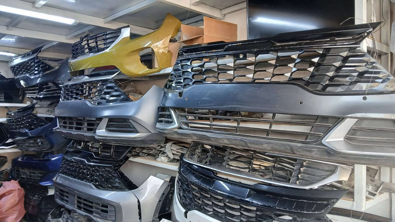 سلام عليكم يتوفر غراض كيه سبورتج وكيه سورنتو سوق بغداد قصر لبيض مقابيل الوزاره محل ابو عباس ***********
