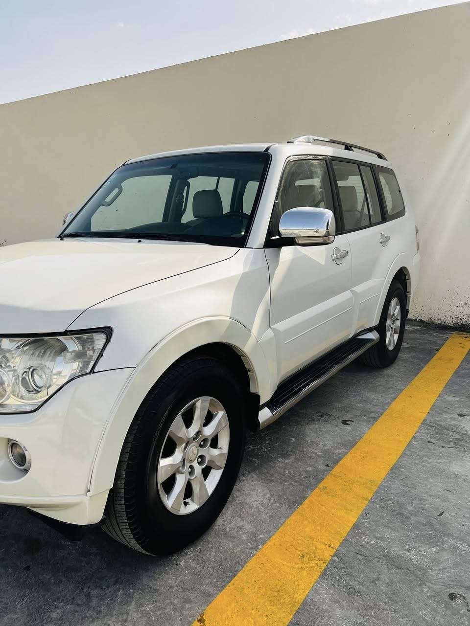 سلام عليكم للبيع باجيرو 2010 حبتور لون ابيض صدفي فول 1/1 سلايت روف كشنات جلد كشنات كهرباء دمامات زراكات تحكم استيرين جهتين السياره بيه ثلاث قطع صبغ كير مكينه خير من الله تبريد ثلج صدر امامي خلفي خير من الله رقم بغداد دولي بسمي العنوان بغداد السعر 128 $ وبيه مجال بسيط اتصل ***********
