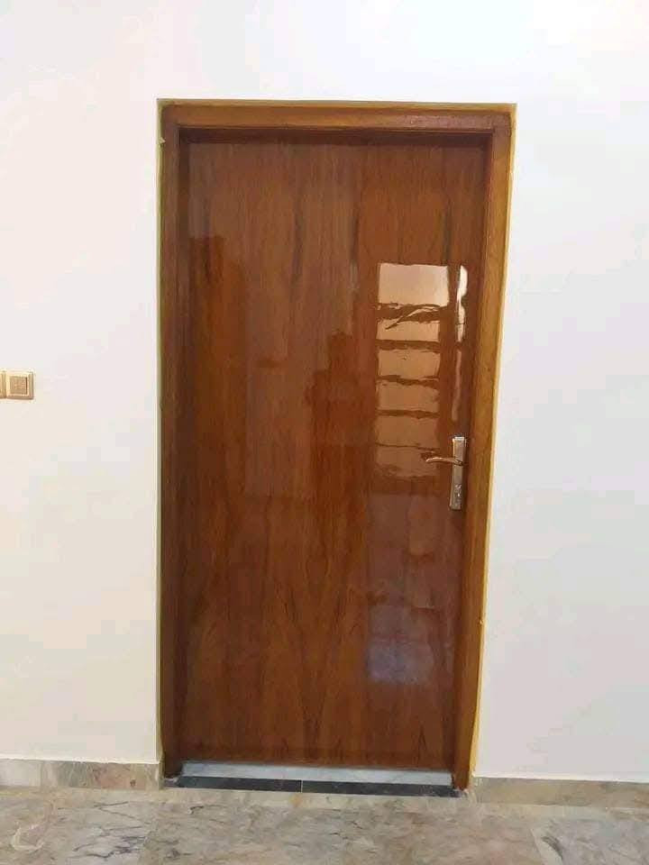 صبغ وتلميع أخشاب الفلوجة
***********  واتساب متوفر 
صبغ شديد اللمعان تتوفر جميع الالوان الأخشاب 
كادر يجيك لحد البيت سرعة إنجاز سريعه
