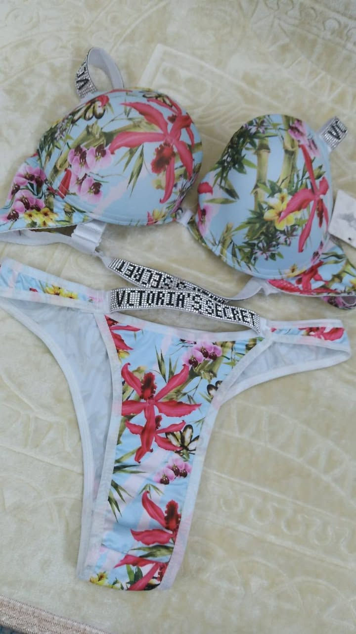 سيت فكتوريا.. الاصلي... سعر السيت ب5000 كل قياسات موجوده دبل سفنج واكو سفنج خفيفه وعظم موديلات اتخبل 
مكاني بغداد فقط خدمه توصيل لجميع بغداد


**إذا كنت صاحب هذا الإعلان وتريد حذفه لأي سبب، رجاءا أرسل رسالة إلى الدعم الفني**