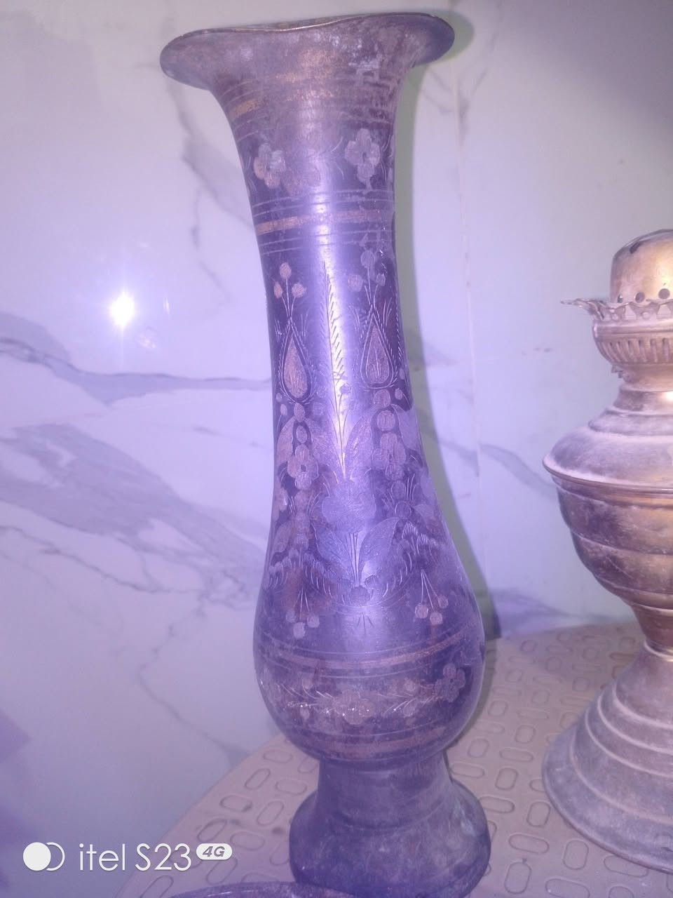 انتيكات نحاسيه للبيع وياهن صينيه طلاء فضه 5 قطع السعر 250 الف للتواصل على الرقم ***********

