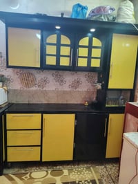 كاونتر نضيف • طباخ شغال • دوشك نفرين