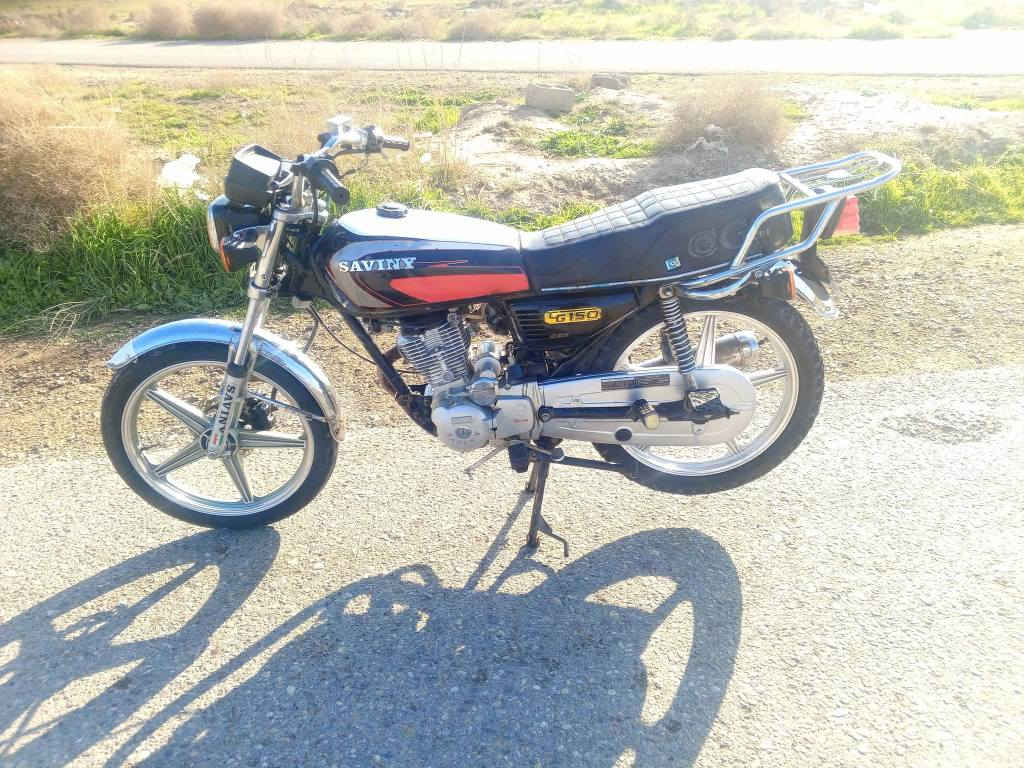 سلام عليكم دراجة سيفان موديل 2020 بعدها شركة مامفتوح برغي بيها مكينه لوك لاتبخير  ولاتنقيص كهربائيات سلف نكرة السعر 425 وبيها مجال مكان ديالى كنعان الاتصال *********** اوراق كارتونية كاملة
