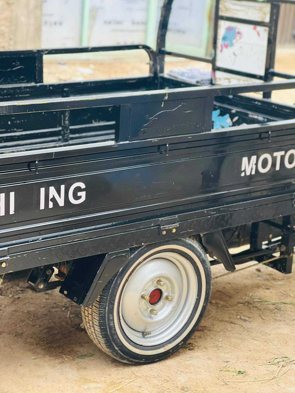 سلام عليكم ستوته للبيع موديل 23 اوراق اصولي المكان طويريج ام روايه السعر باثنين و100 اللي يحب يتصل ***********
