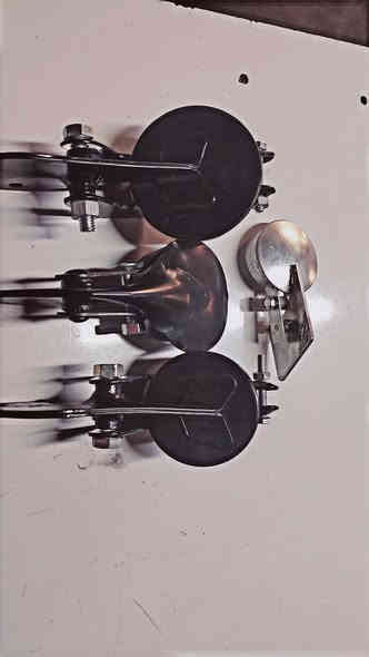 يوجد لدينا جميع قطع غيار جرارات زراعيه عنتر 71 عنتر 80 فوركسن فيات وه يوجد لدينا خدمة توصيل كافة محافظات العراق  ***********
