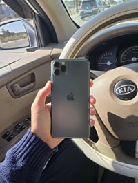 آيفون ١١ برو ماكس • ٦٤ • بطارية ٧٩