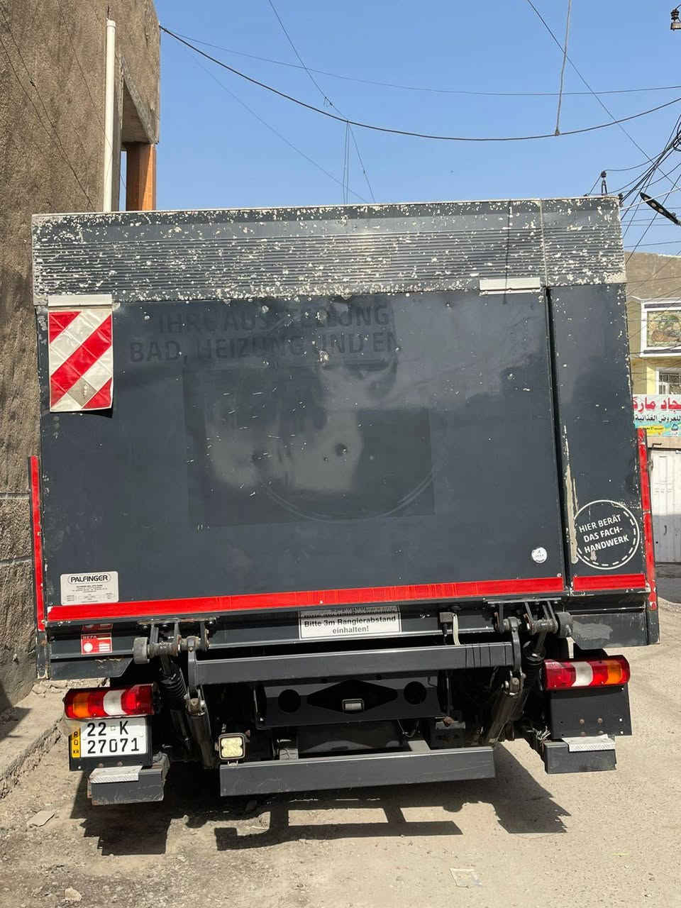 سلام عليكم اتيكو 2018كرين بي ام 5طن سلايتين فول سيفتي مكان سياره بغداد ***********
