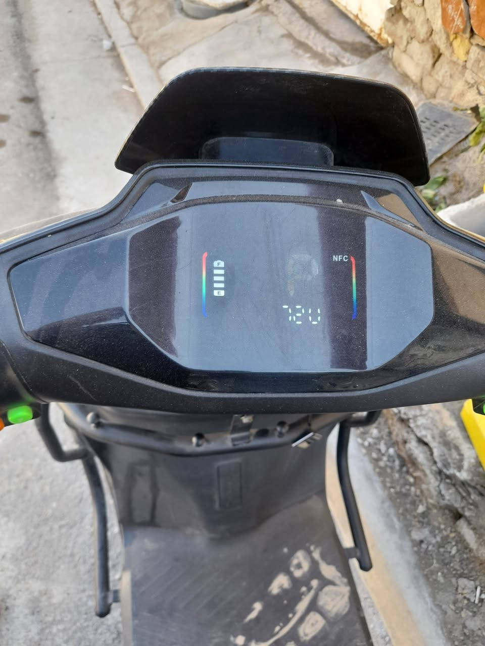 دراجة شحن للبيع نظيفة جدا  جديدة استعمال قليل ماشية ٤٠٠ كيلو فقط 
سعر ٦٥٠ الف لتفاصيل اكثر 
***********
