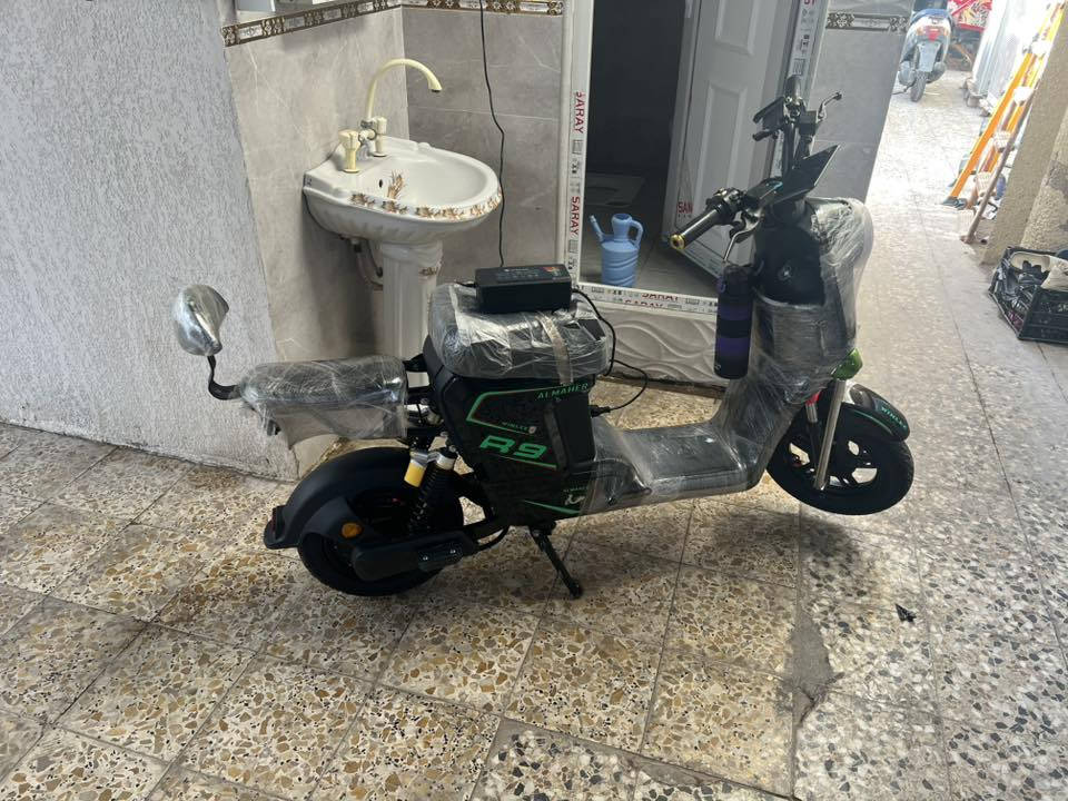 دراجه r9 جديدة كلش مامستعمله هواي 450 وبيها مجال قبله حي المهندسين ***********
