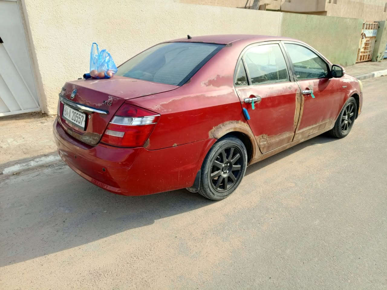 سلام عليكم عاده نشر بسبب عود كاذبه  مر رخصت الادمن المحترم جيلي موبل للبيع مديل 2012 رقم بصره  انكليزي جديد سنويه جديده 2030 تنتهي سياره مكفوله من الضربه والصبغ  فقط هاي الخياسات  مسويهه وضلت ماصبغتها  سياره حلوه خير من الله تبريد ثلج  حداديه نص ونص اكو من شغله يرادلها تبديل  مكينه مكفوله الي ياخضها يصبغها ويرادلها شويه تعديلات مكان السياره البصره السعر 35وبيها مجال للطيبين واني خادم  وترايك وين ما تريد أنكر سلف وطلع الاستفسار الاتصال ع رقم وتساب  ***********
