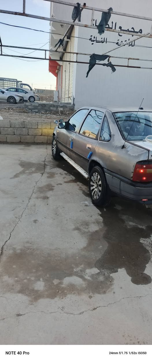 سياره البيع محرك وكير شرط كهربائية كلها شغاله السعر 33،
وبيها مجال اتصل ***********
