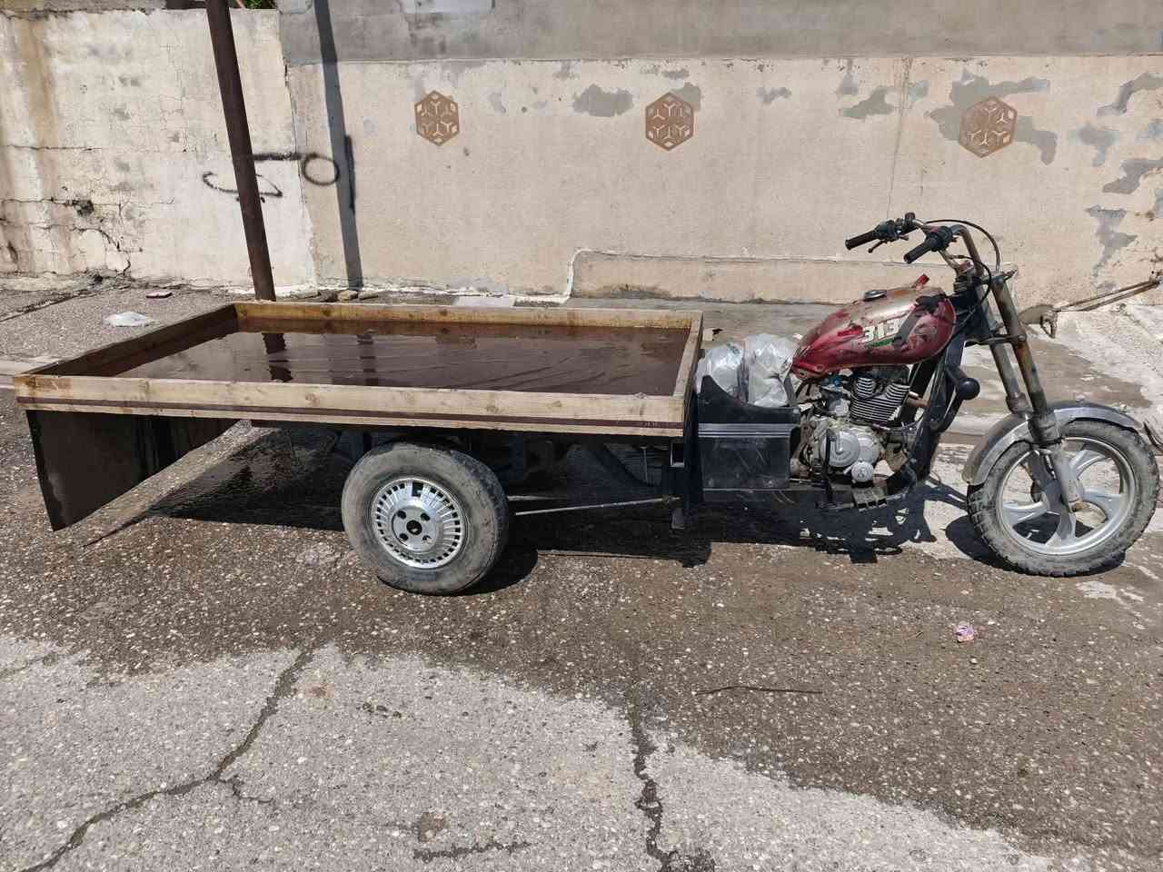 سلام عليكم عندي ستوتا للبيع محرك 22 شاصي شرط منفيس ستوتا مال مخضر مكاني حي صدام السعر 800وبيها مجال  الرقم ‏‪***********‬‏
