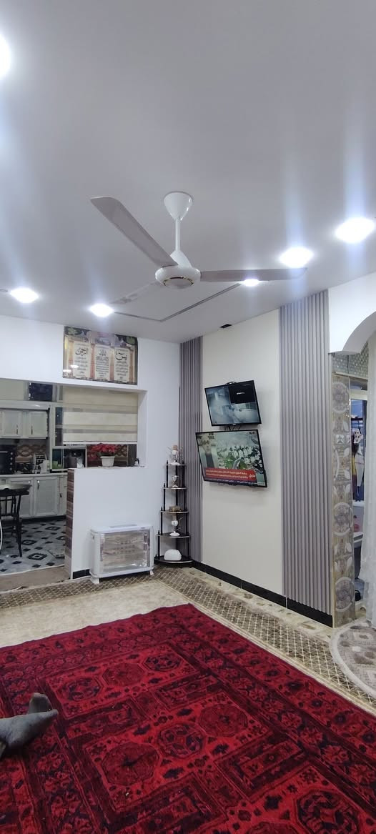 بيت للبيع البدراوي مقابيل مكتبة الحكيم المساحه ١٣٠ متر طابقين
لاستفسار ***********
