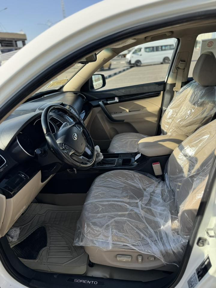 السلام عليكم
سورنتو  موديل ١٥  خليجي  ( ادوات وشرط تترقم ) 

مكفولة كفالة عامة 

محرك دوش ٢٤٠٠ 
حساس امامي خلفي 
بانوراما
٧ راكب 
معروفة مواصفاته
كير محرك كفالة 
السيارة جديدة وحلوة 
شرط مكفولة من كلشي 
 مكان السيارة (ميسان العمارة )
السعر ( ٩٥$ ) وبيه مجال بسيط 
وبالعافية ع الياخذهه

***********
