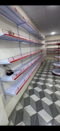 برادات عاموديه تركي عدد ٣ شرط الفحص   عارضه وسطيه ( سفينه طول ٢متر ونص...