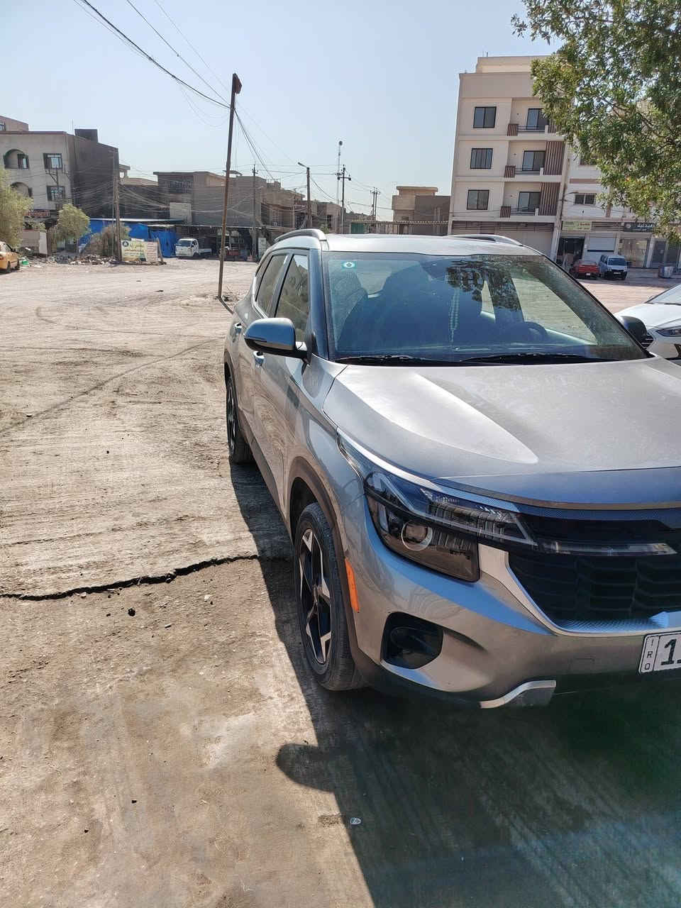 السلام عليكم للبيع كيا سيلتوز موديل ٢٤ فول مواصفات رقم بغداد ماشيه ٢٥ وارد أمريكي حادثه بنيد للاستفسار الاتصال على الرقم ***********
