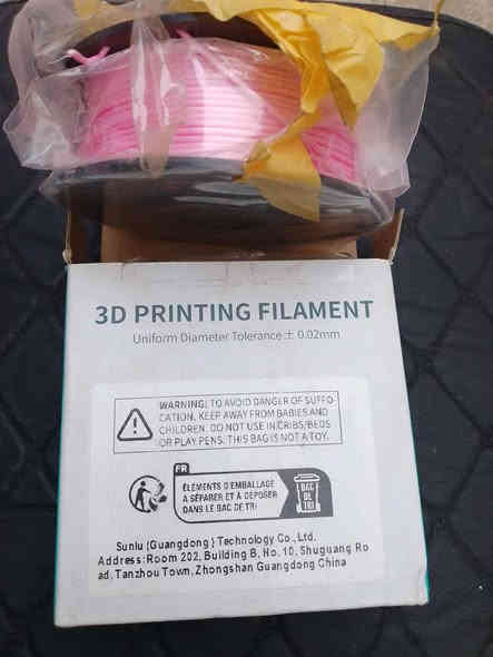 سعر 30 الف بكرتين سلك طابعة الرصاصي حجم كبير واحد كيلو  والاحمر حجم صغير ربع كيلو ***********  بغداد حي سومر
