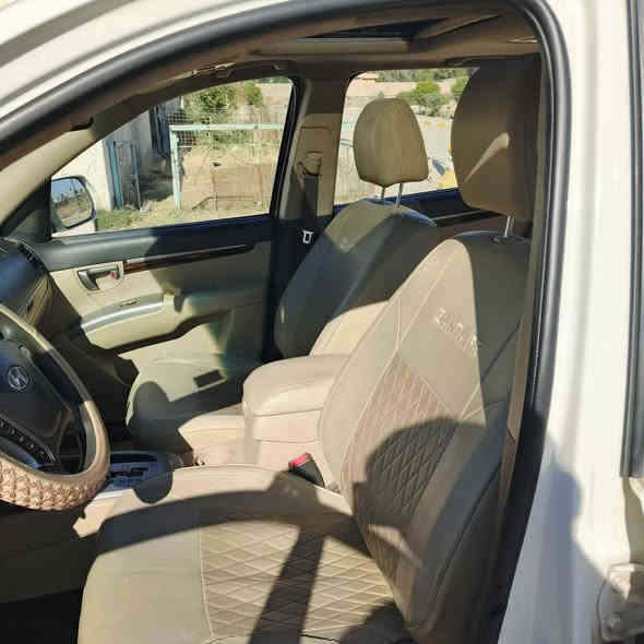 سلام عليكم
سيارة سنتافي موديل 2010 سيارة  كفالة عامة السيارة فور ويل V6 ستة سلندر  تلاثة ونص محركها 3 ثلاث قطع تبريد 7 سبعة راكب حساسات خلفيه بالسقف بني رامة اشاير مري  وتخم تاير جديد رقم اجنبي سنوية جديدة تاريخ انتهاء 2030  
السعر 157ورقة وبيهة مجال 
رقم ‏‪***********‬‏

الموقع بغداد
