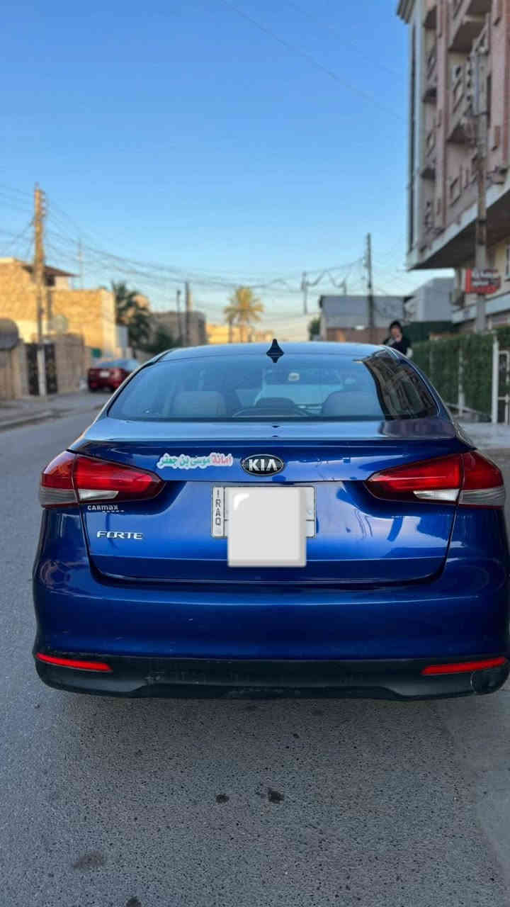 السلام عليكم فورتي موديل 17 وارد امريكي السياره حلوه ونظيفه اي نقص ما بيها فقط جراد بل بنيد مثل ما واضح بالصوره محرك 2000 دوش السعر 118 وبيها مجال بسيط مكاني بغداد *********** رقم للاستفسار
