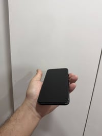 للبيع – iPhone 11 Pro Max تفصيخ 📱 جهاز تفصيخ (خربان بورد) ينباع قطع غي...