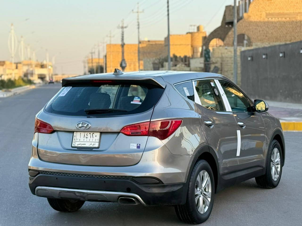 البيع سنتافيه 2015حره بسمي رقم ذي قار دولي حادثه بس قبق صندوق صبغ سياره حلوه وجهازه حداديه وكير ومكينه سعره 135وبيه مجال مكان سياره ناصريه شموخ ***********تصل واني خادم
