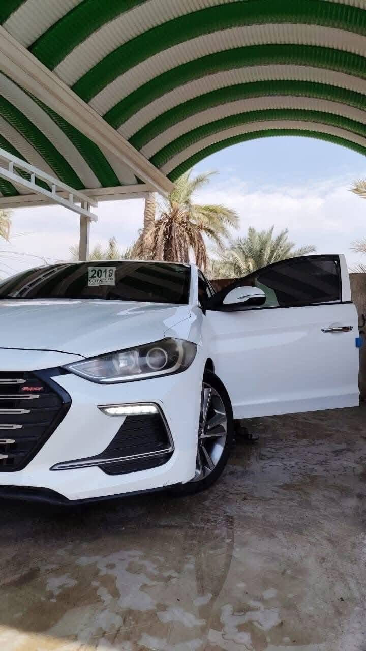 سلام عليكم النترا 2018 سوبر سيارة جديده بمعنى الكلمه لا دحجات لا شخوط لا بارد نصبته كلش حلوه سيارة محولبه بس حالوب خفيف ومامبين اله تتقرب عليه وقليلات مواصفات سيارة فتحه تبريد قطعتين مري شفط شاشه وكامره وتحكمات يدات نيكل رقم اربيل وكاله ومداور محرك 2000 كير ومحرك على وضع شركه لا مفتوحات ولا ملعوب بيهن حداديه جديده تخم تاير جديد 5ويلكب مكاني نجف السعر 152 وبيه مجال (رقم صاحب السيارة ***********)اني مكلف بلنشر صور السونار موجودات
