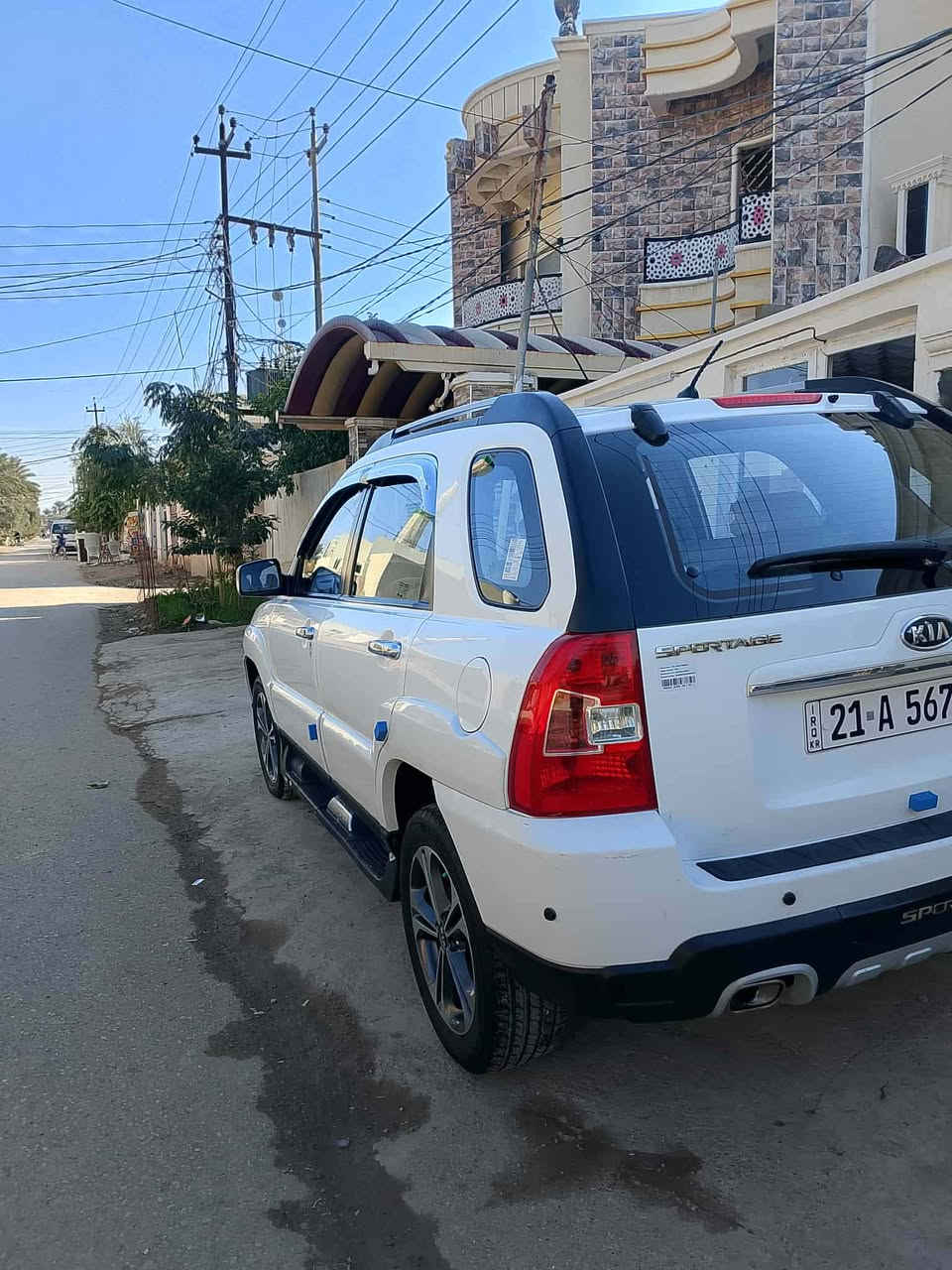 سبورتج  مكفوله خليجي بيه بالباب الخلفي شويه تكحيل  مكان السياره ديالى الخالص ‭0772 207 7169‬ السعر 122 بيه مجال
