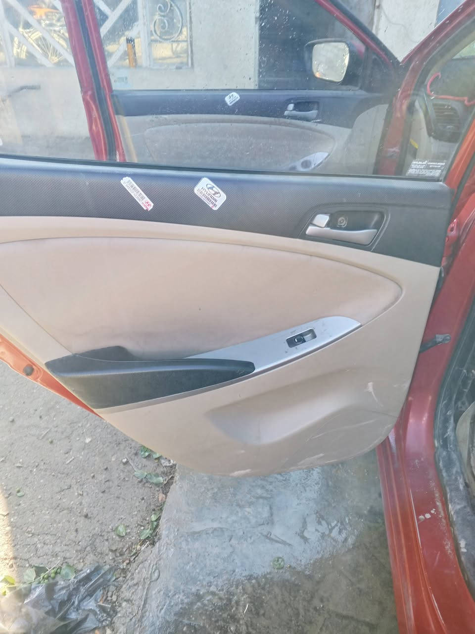 السلام عليكم اكسنت وارد امريكي 2016 السيارة بدون ضرر فقط الهلال الخلفي الأيمن والدوسه رقم بغداد دولي هزه جديده مكفوله من الضربة والصبغ كير مكينه كهربائيات تبريد تدفئه كله كفاله حداديه جيده السعر90 وبيه مجال العنوان بابل جبله رقم الهاتف ***********
