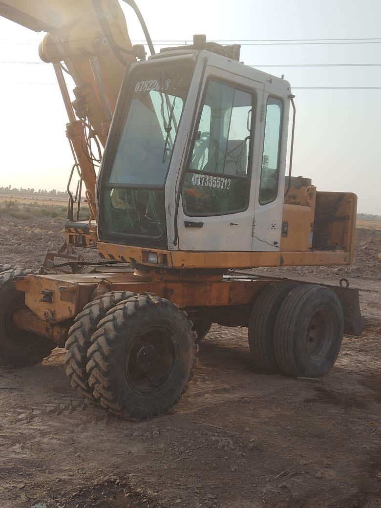 السلام عليكم اخوان حفارة لبهير حجم ٩٠٠ موديل ٩٧ رقم اربيل حفارة خير من الله مكاني تقاطع القدس السعر ١١٠ للستفسار ***********
