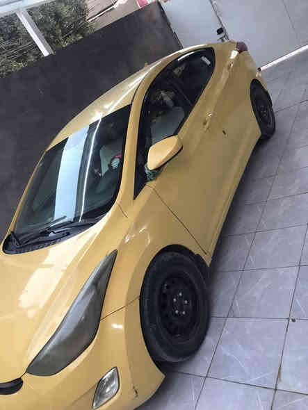 سلام عليكم 
النترا 2013 امريكي حادثها جاملخ وبنيد نفسهن ما امبدل بيها اي شي عليها هيئه وغرامه ينزل من سعرها كير مكينه خير من الله سعرها 95 
***********
