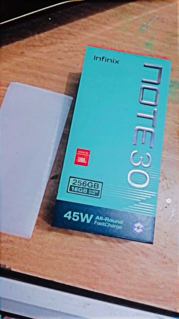 1- ذاكره 256
2- رام 12
3- واط 45W
4- بطاريه 6000
5- ببجي 60 فريم
!! أكله بلادي اي عيب مابي مستخدم قليل حيل نضافه فول اسعر 170 اوبي مجال للشرايه 5- تواصل
(***********)
وتساب او اتصال او خاص متوفر