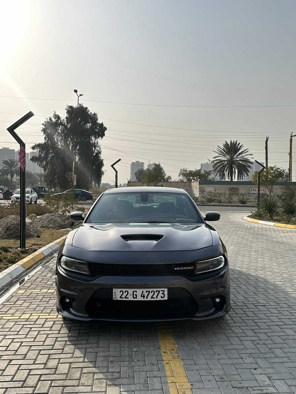 السلام عليكم
للبيع او مرواس حسب القناعه 
جارجر ٢٠١٨  هيمي 
وارد امريكي 
حادثه بلمنشور  
بيه صبغ صفحه وبنيد محدث 
بدون دواخل شرط 
نص موصفات 
محرك ٥٧٠٠ 
ماشيه ٦٦ كيلو. 
بصمه تشغيل 
بصمه بيبان 
كشنت كهرباء 
دواخل جديده 
تبريد قطعتين 
شاشه جبيره 
كامره خلفيه 
حساسات خلفيه 
السياره خير من الله 
صدر امامي خلفي جديد 
رقم شمالي بسمي تحويل مباشر 
السعر ١٧٠ وبيه مجال بسيط 
*********** 
مكاني بغداد حي الجهاد حي الحسين
