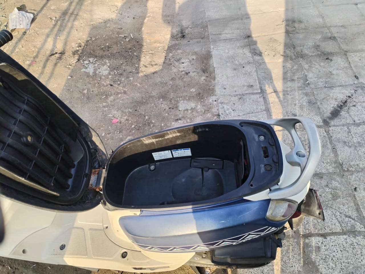 سلام عليكم
دراجه بوليس ياباني
موديل 16مكفولة كفالة عامة
السعر مليون و 100 وبيهة مجال بصيط مستعجل على بيعتهة
مكاني بابل سدة الهندية رقمي‎***********

      ملاحضة الدراجة ياباني لحد يطبلي ويكلي هاي صيني الميعرف الدراجة لا يعلق ولا يطبلي
