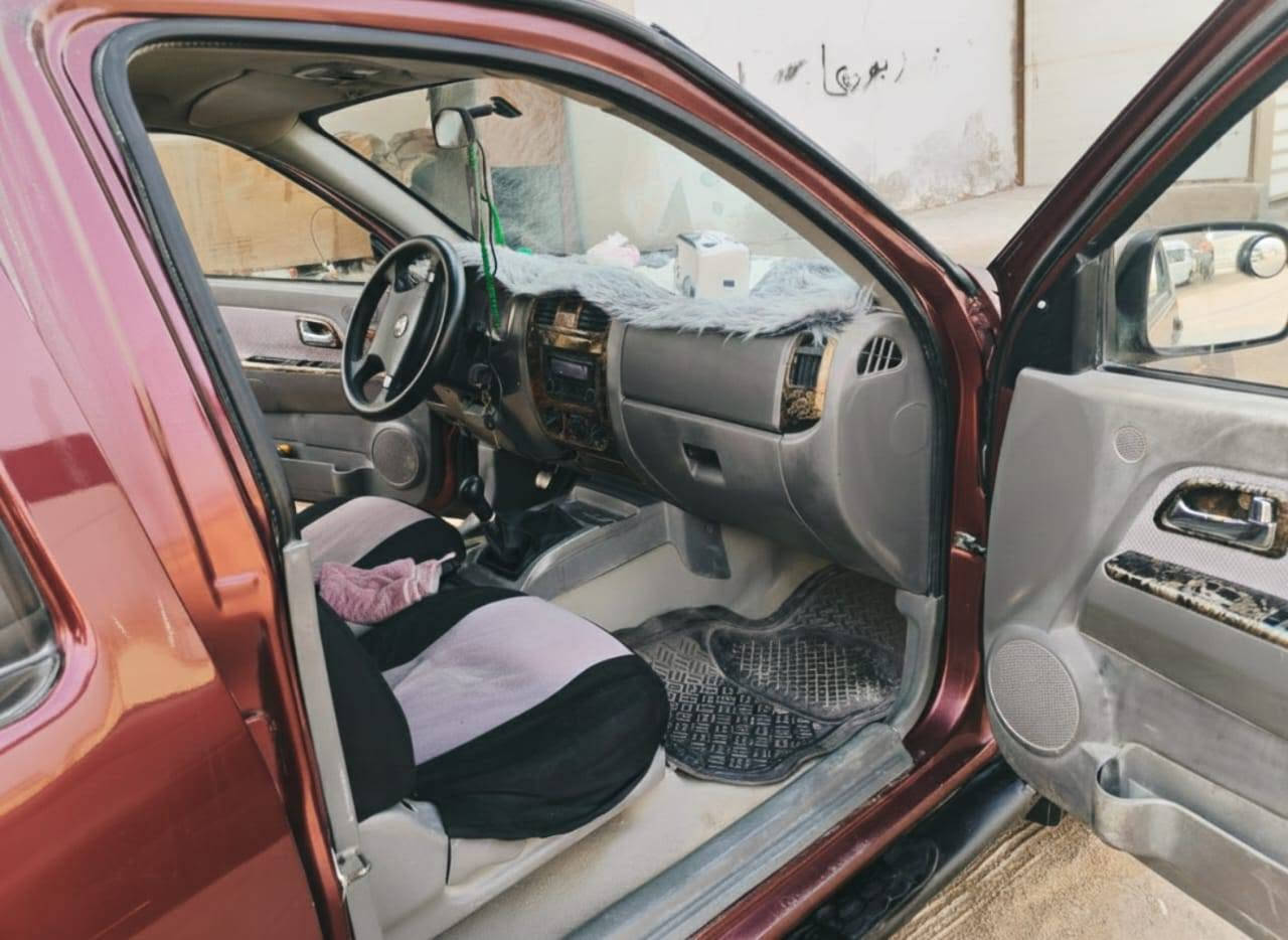 بسم الله يالله 
للبيع سيارة بيكب جنبي دبل 
قمارة نظيفة على ايدي مديل 2013 رقم بغداد، تخم تاير وحدادية ومكفولة كفالة عامة من الضربة والصبغ وگير ومحرك، سيارة كلش حلوة مامتعوبة مال جناي، بيع مستعجل ب60وبيهة مجال للشراي. 
*********** مكاني النجف الاشرف.
