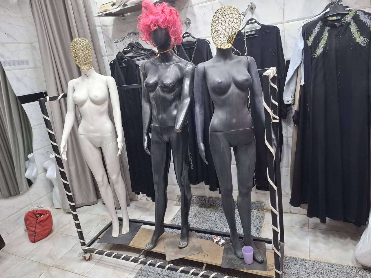 6 منيكانات و 2 عربيه با النور 
9000
شبرا الخيمة


**إذا كنت صاحب هذا الإعلان وتريد حذفه لأي سبب، رجاءا أرسل رسالة إلى الدعم الفني**