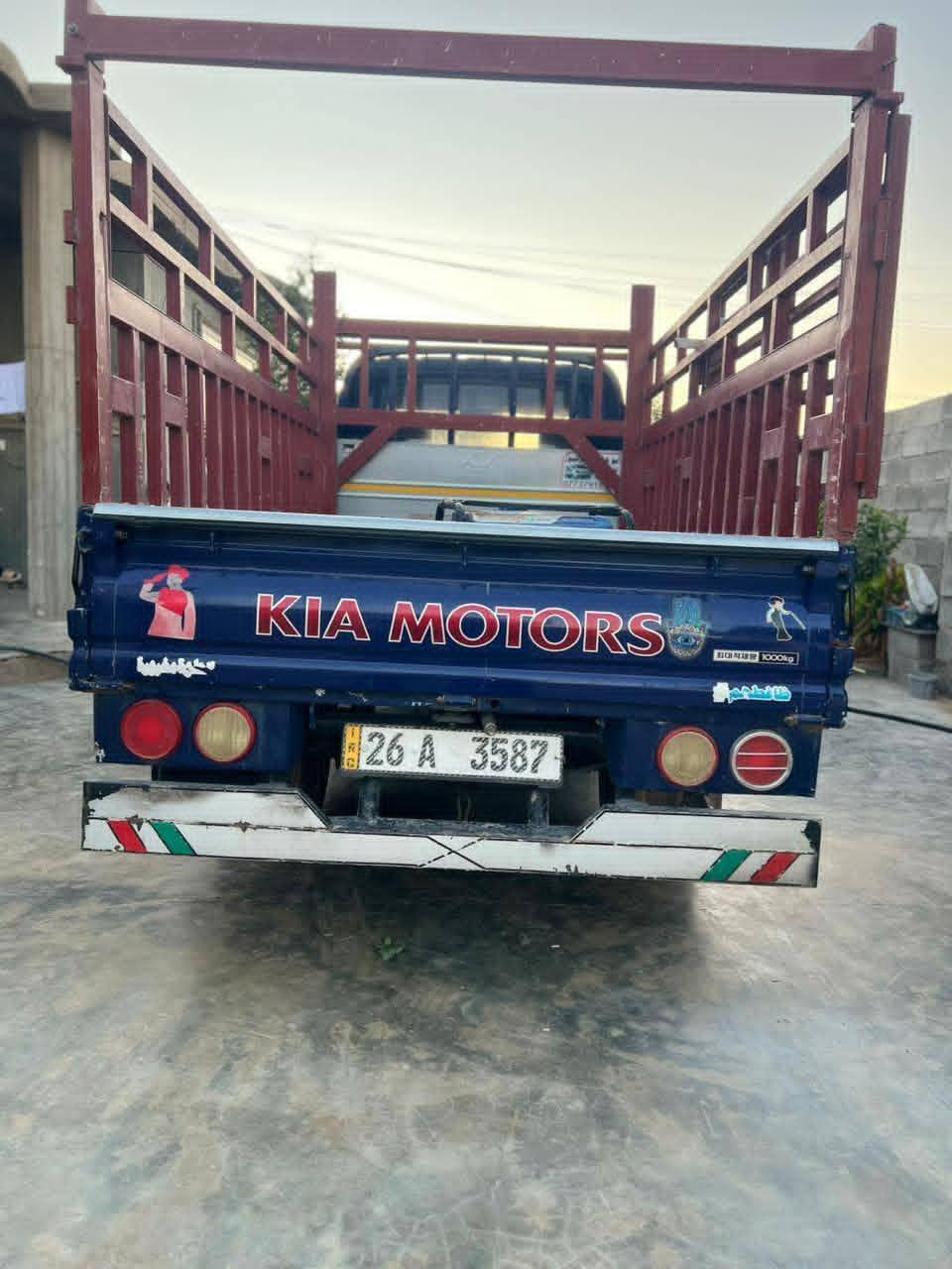 سلام عليكم ورحمة الله وبركاته
للبيع كيه حمل موديل 2006
كير محرك شاصي كله كفاله 
كهربائيات كلها شقاله 
تخم تاير جديد 
حداديه جديده
سياره بسمي رقم جديد 
شرط التحويل سنويه ل 2030
السعر 85 
رقم الهاتف ***********
خابر ودلل للعنوان صلاح الدين
