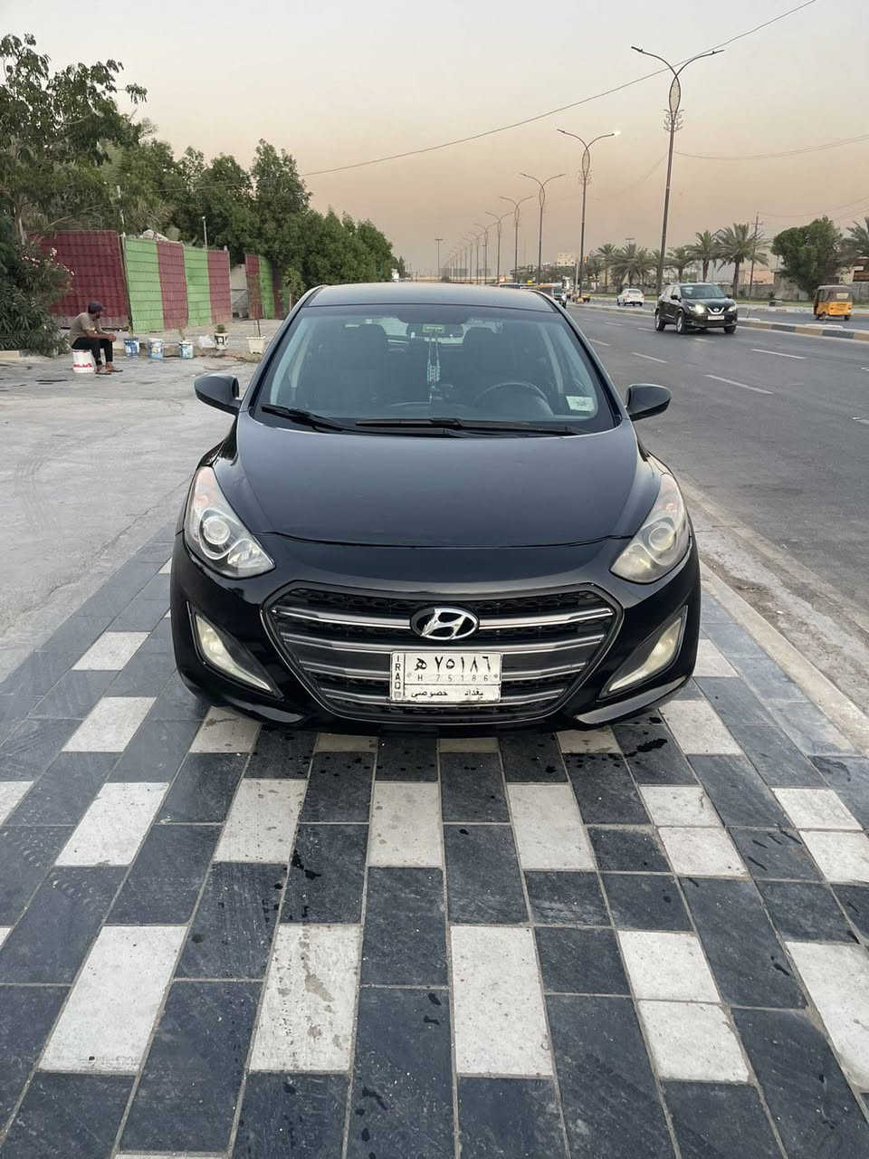 السلام عليكم النترا 2016 مكينه 2000 ماشيه 98 وارد امريكي بيها صبغ بامريكا قطعتين بدون اي دواخل كير ومكينه لاصرف ولا بخار صدر تايرات تبريد كله جديد مواصفات كشن تدفئه تبريد تحكم جهتين حاكيه حساسات كامره دواره صندوك بصمه السياره جاهزه من كلشي مكانها بغداد السعر 82 وبيها مجال ***********
