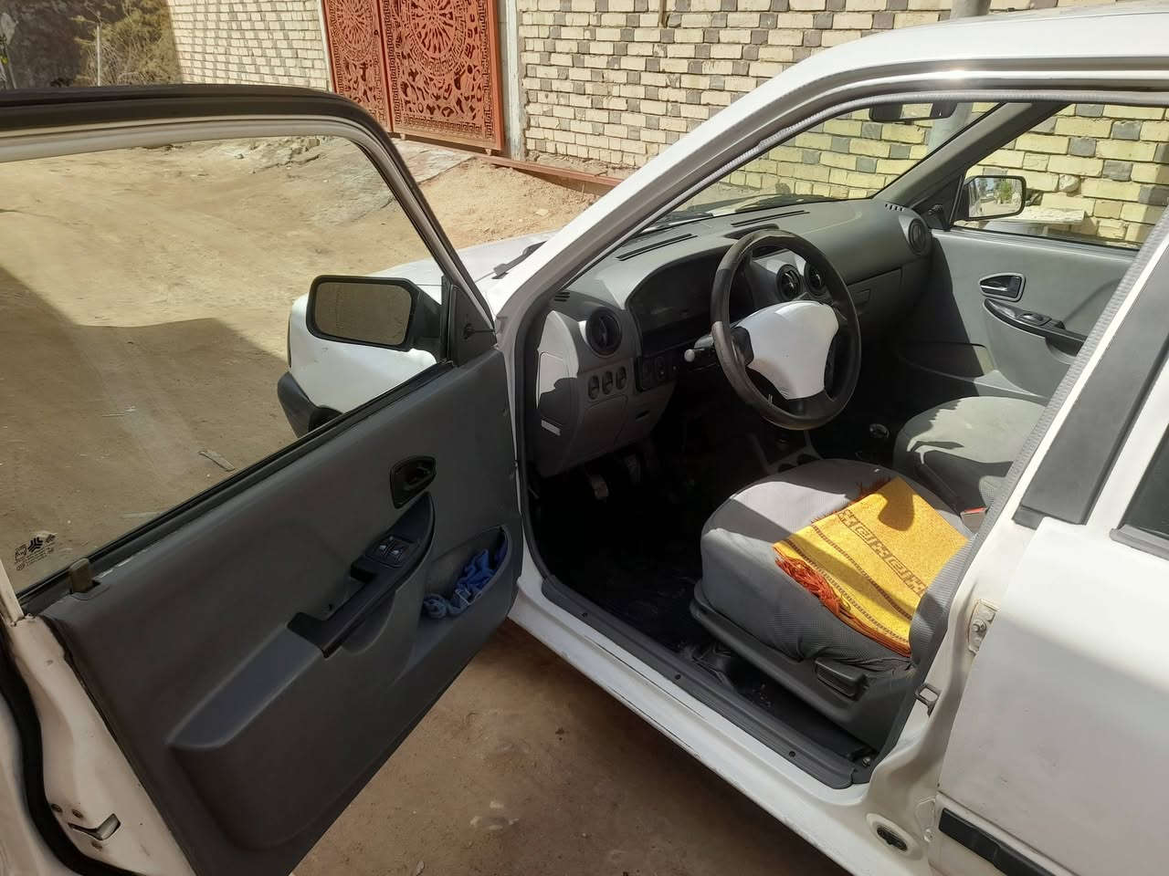 سايبا ١٥ بغداد باسمي محرك وكير جيد الكشر نظيف مثل مابالصور تبريد شغال سيارة مال جناي السعر ٣٦ وبيها مجال للشراي مكاني كربلاء حي الامامين هاتف ***********
