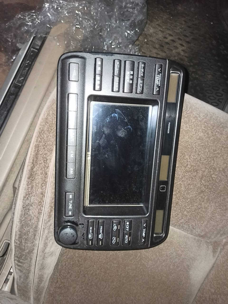 شاشه ملكه كرستال ومري ملكه للبيع هاتف ***********
