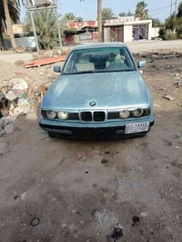 من رخصة الادمن بي ام دبليوا ٥٢٠ رقم بغداد بأسمي السعر ٣٠ وبيها مجال   ...