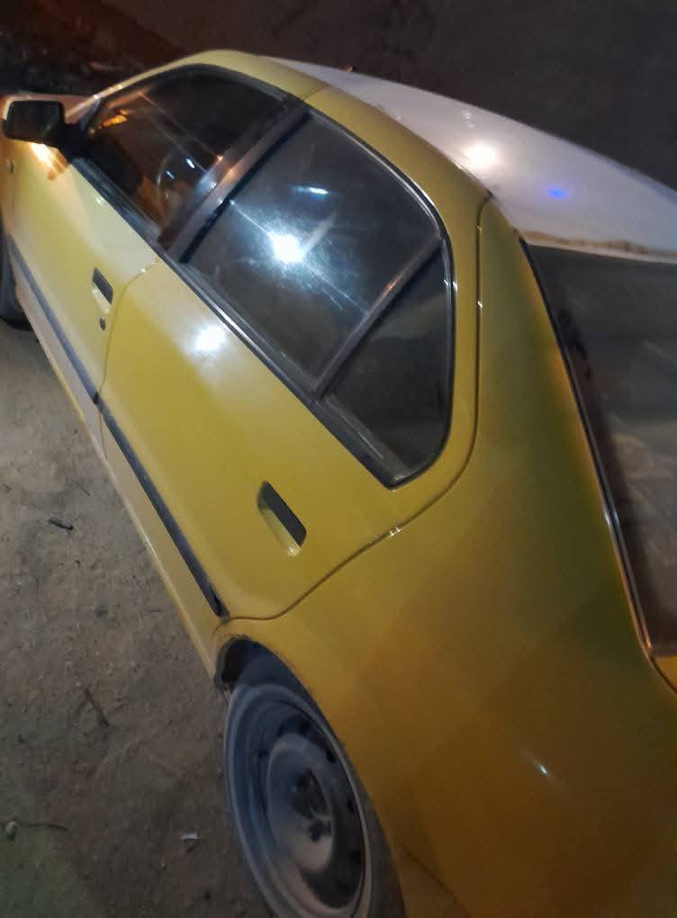 سمند للبيع بحاله جيده رقم صدامي مكينه وكير بحاله جيده تبريد شغال السياره عظمته صاحيه ٢٠ وبيه مجال تليفون *********** شرط التحويل
