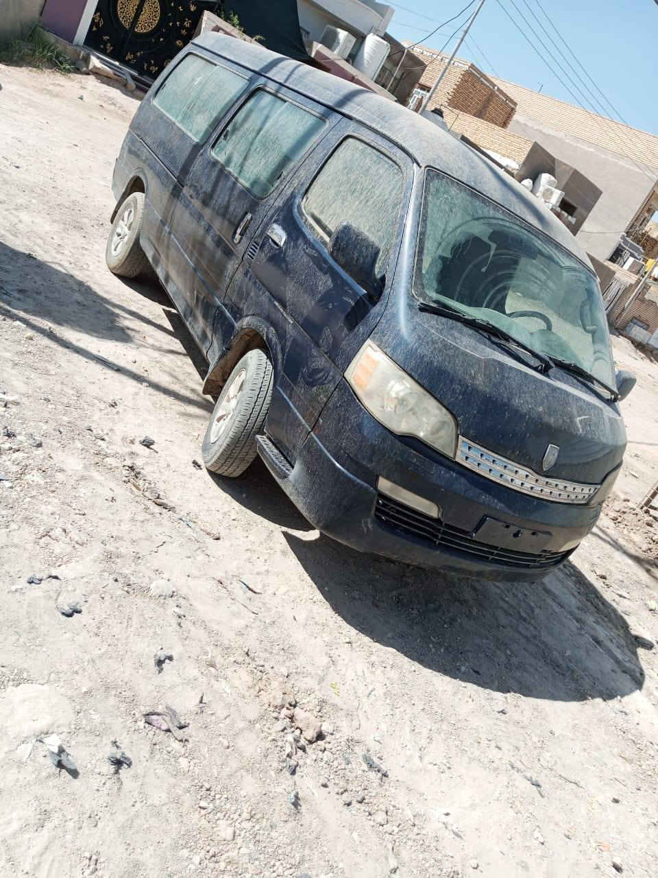 جنبي مزاد للبيع سياره وضع شركه كله جديد اسويلك وكاله من ابو المزاد تترقم بغداد مكاني الناصرية ***********
